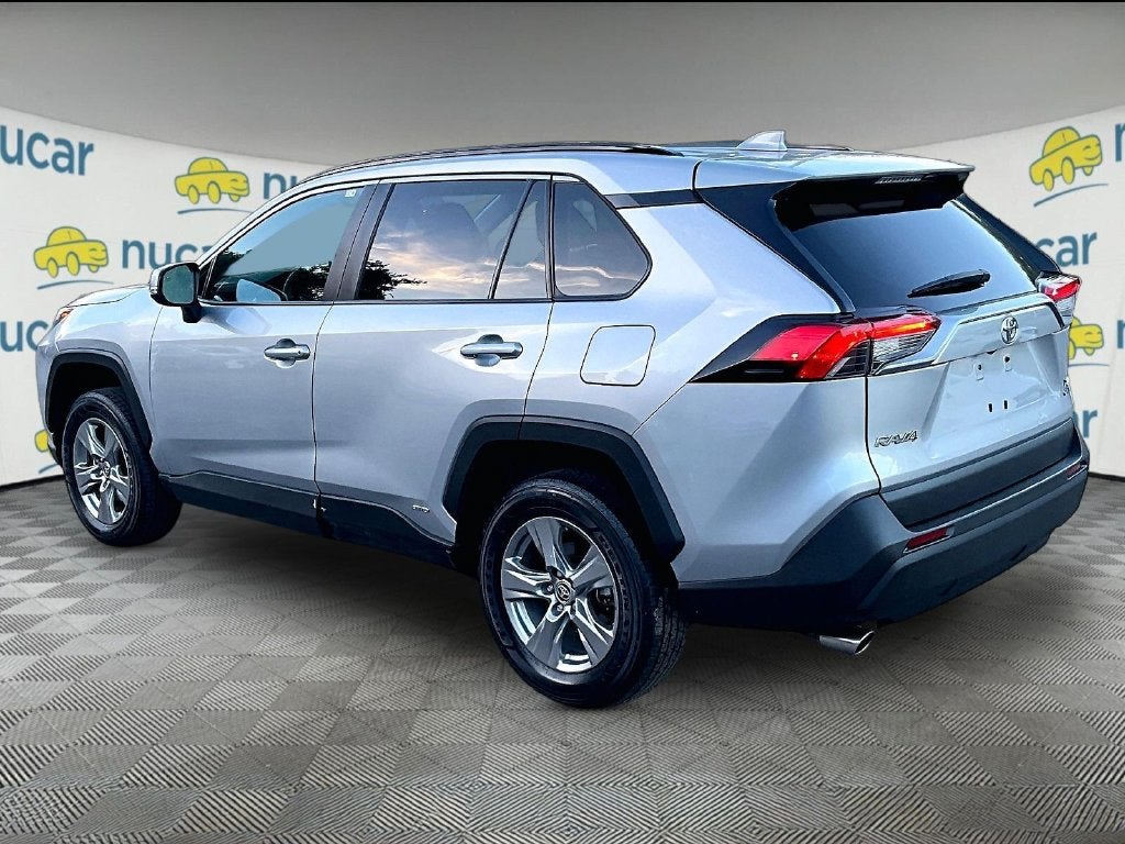 2025 Toyota RAV4 Hybrid XLE