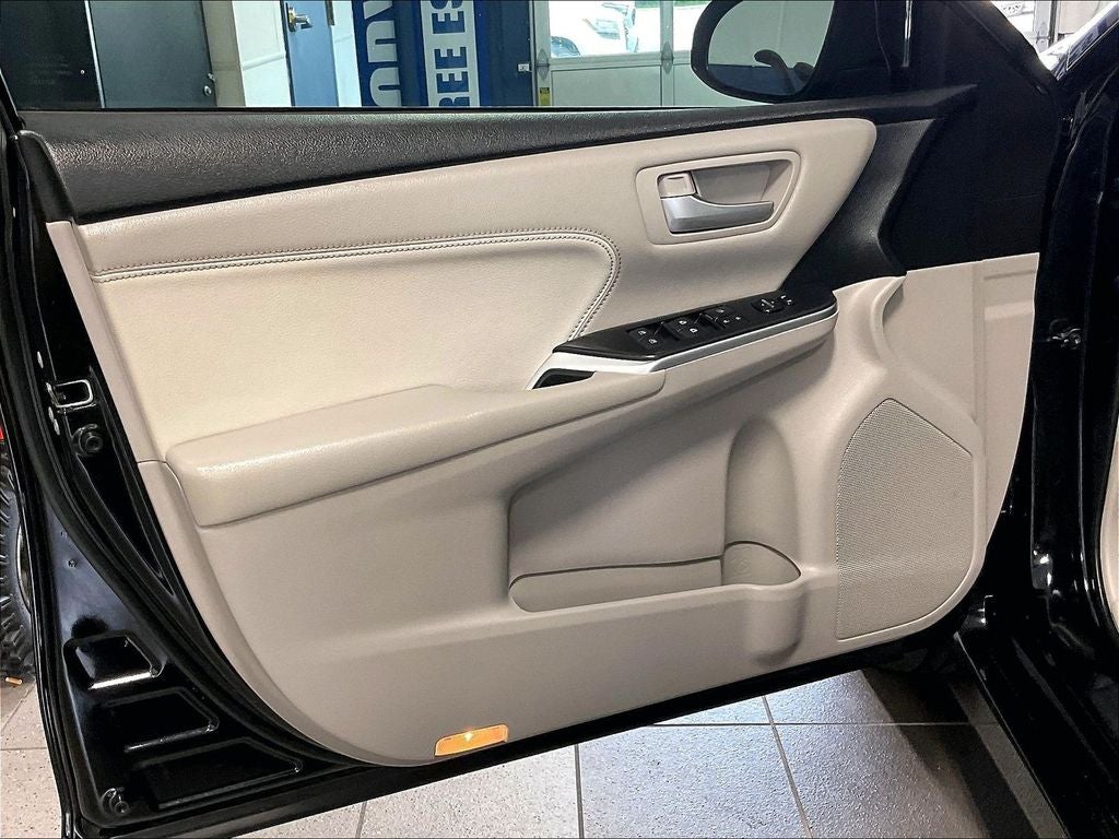 2016 Toyota Camry XLE