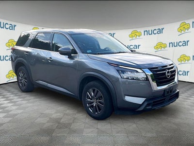 2022 Nissan Pathfinder S