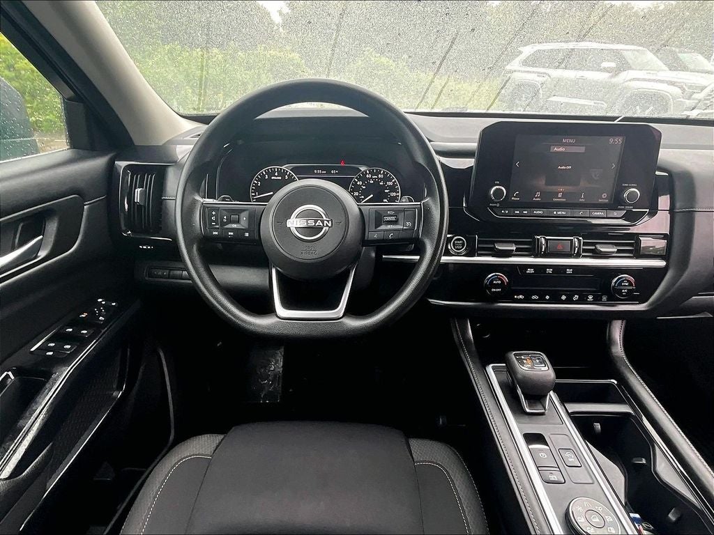 2022 Nissan Pathfinder S