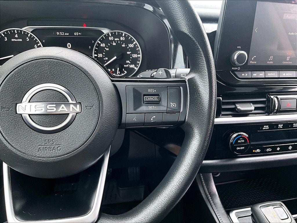 2022 Nissan Pathfinder S