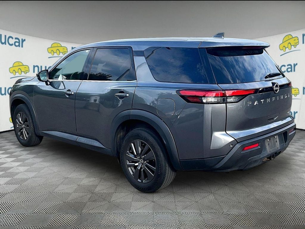 2022 Nissan Pathfinder S