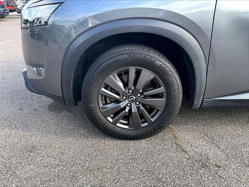 2022 Nissan Pathfinder S