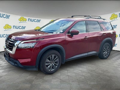 2022 Nissan Pathfinder SV