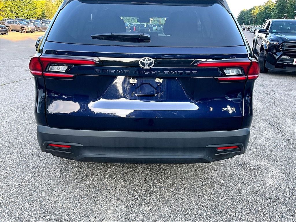 2025 Toyota Grand Highlander XLE