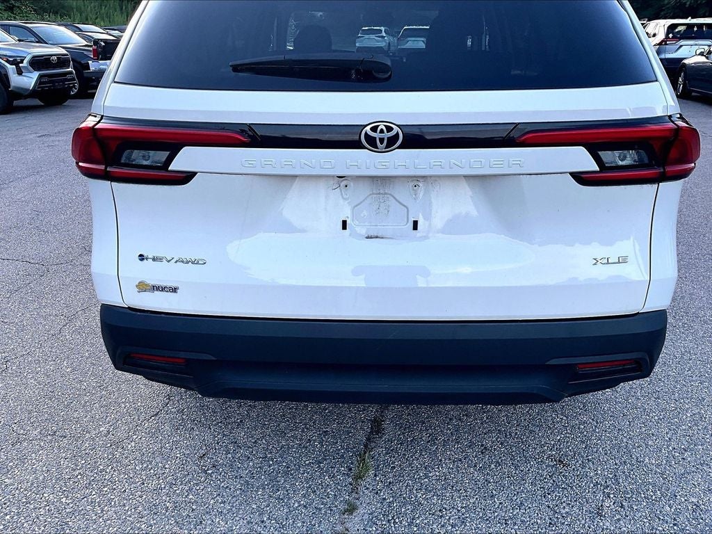 2024 Toyota Grand Highlander Hybrid XLE