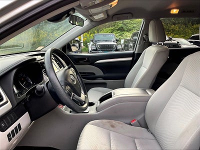 2018 Toyota Highlander LE