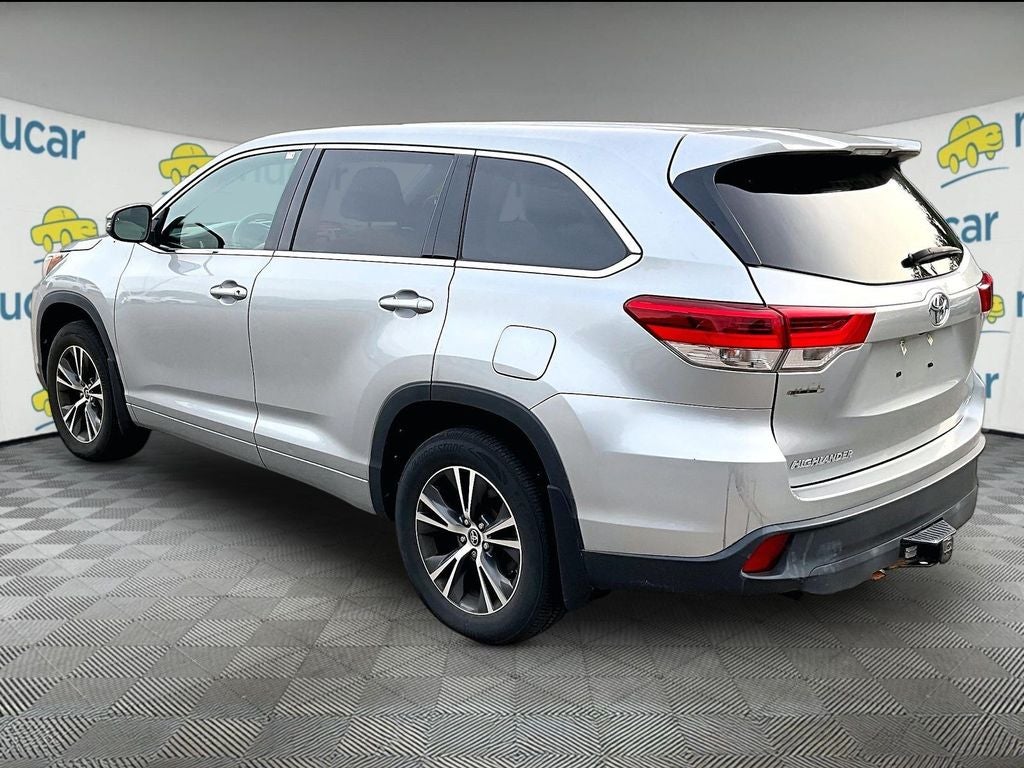 2018 Toyota Highlander LE