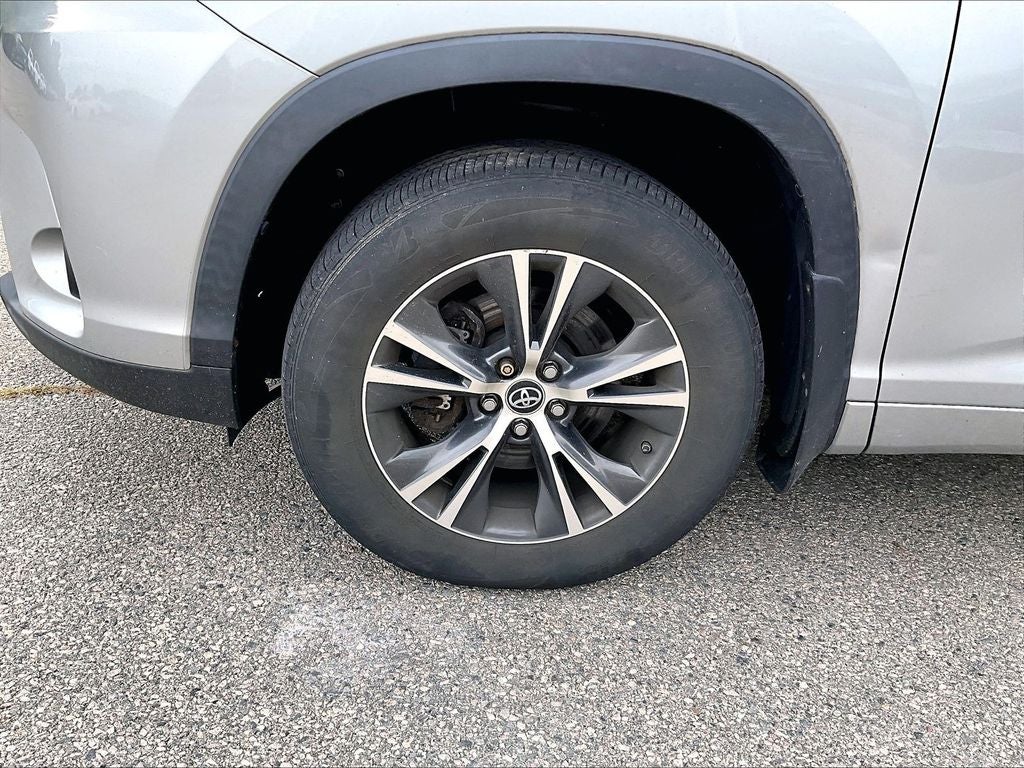 2018 Toyota Highlander LE