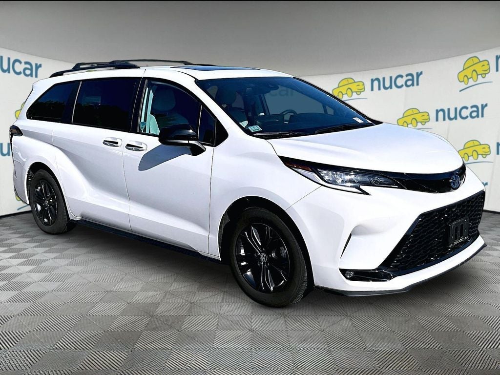 2025 Toyota Sienna XSE 7 Passenger