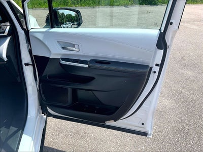 2025 Toyota Sienna XSE 7 Passenger