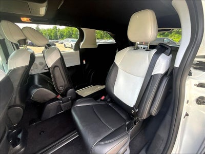 2025 Toyota Sienna XSE 7 Passenger