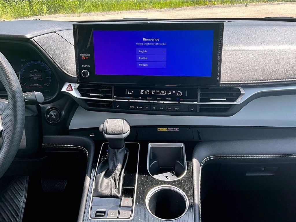 2025 Toyota Sienna XSE 7 Passenger