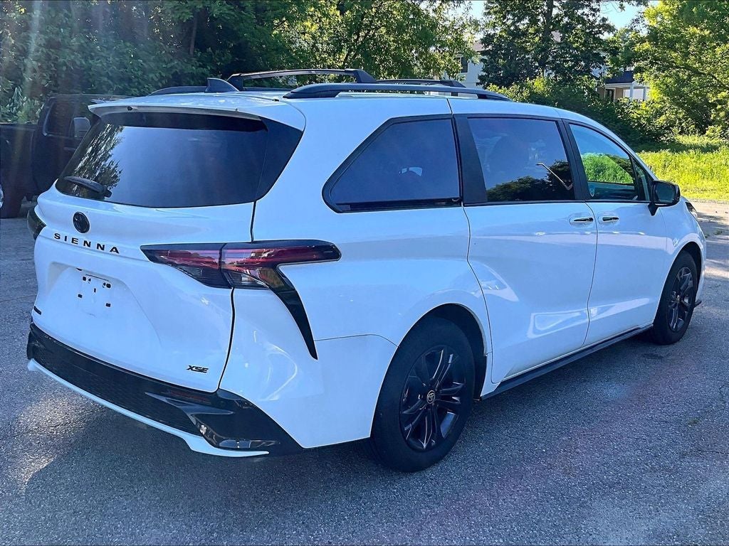 2025 Toyota Sienna XSE 7 Passenger