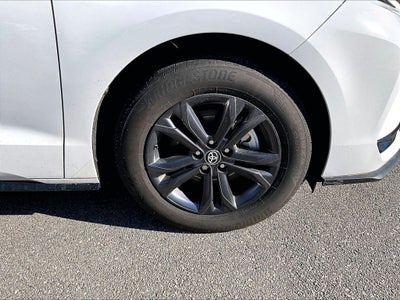 2025 Toyota Sienna XSE 7 Passenger