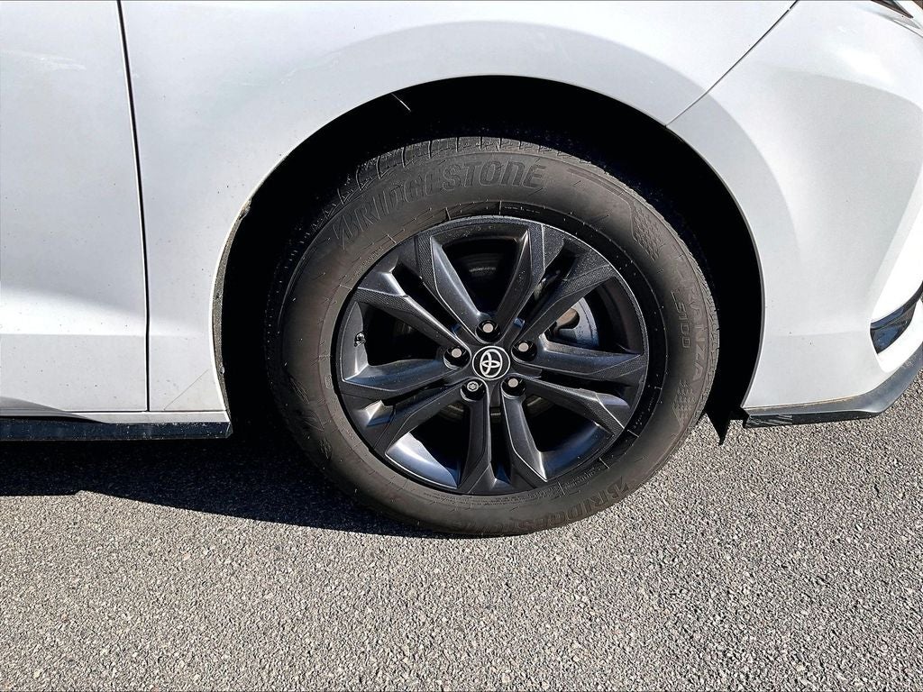 2025 Toyota Sienna XSE 7 Passenger