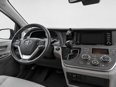 2018 Toyota Sienna XLE 7 Passenger