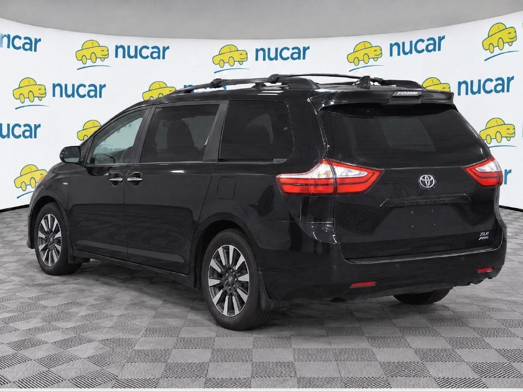 2018 Toyota Sienna XLE 7 Passenger
