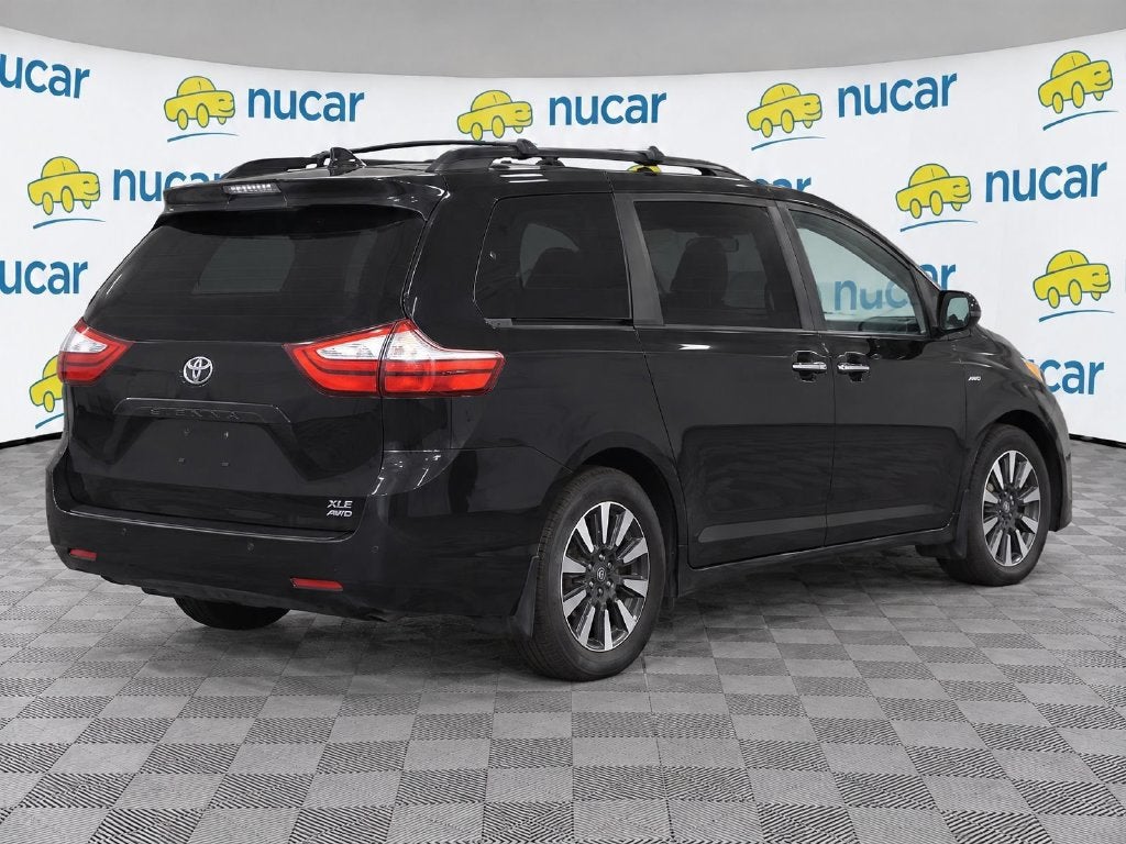 2018 Toyota Sienna XLE 7 Passenger