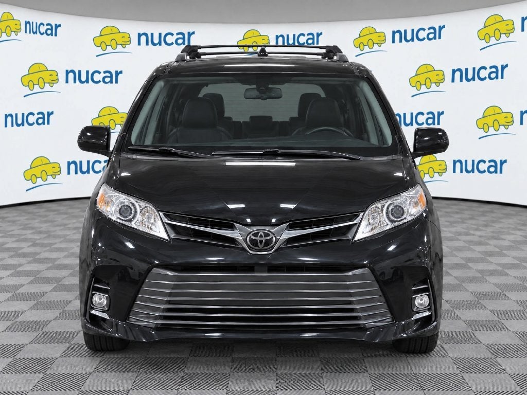 2018 Toyota Sienna XLE 7 Passenger