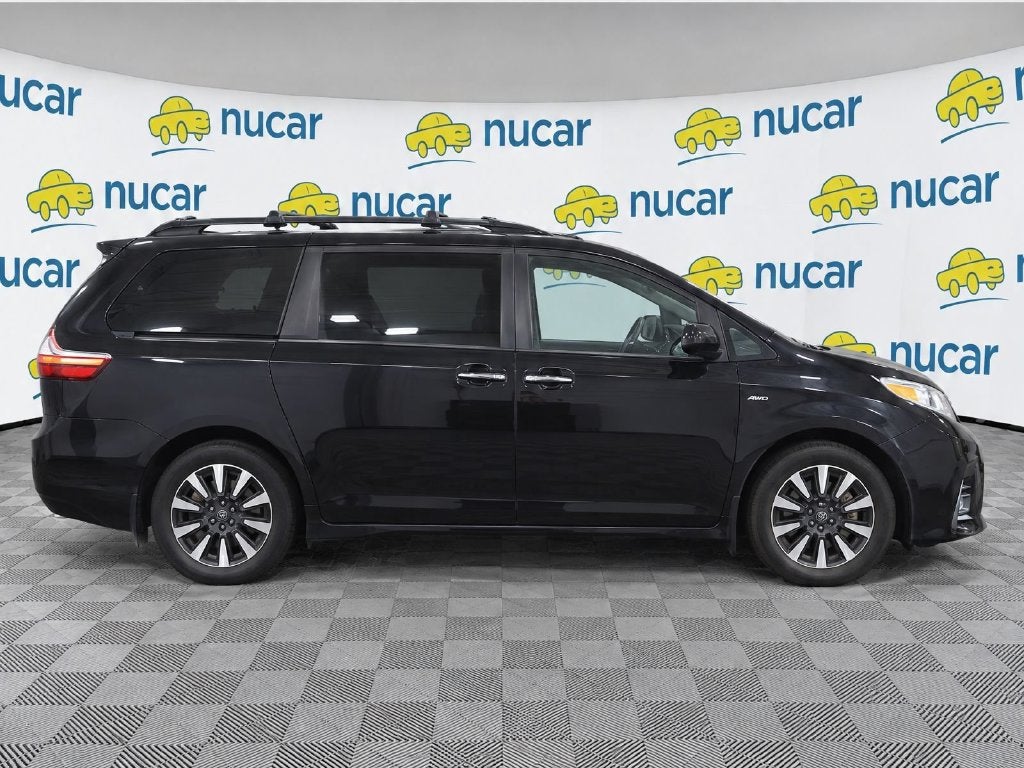2018 Toyota Sienna XLE 7 Passenger