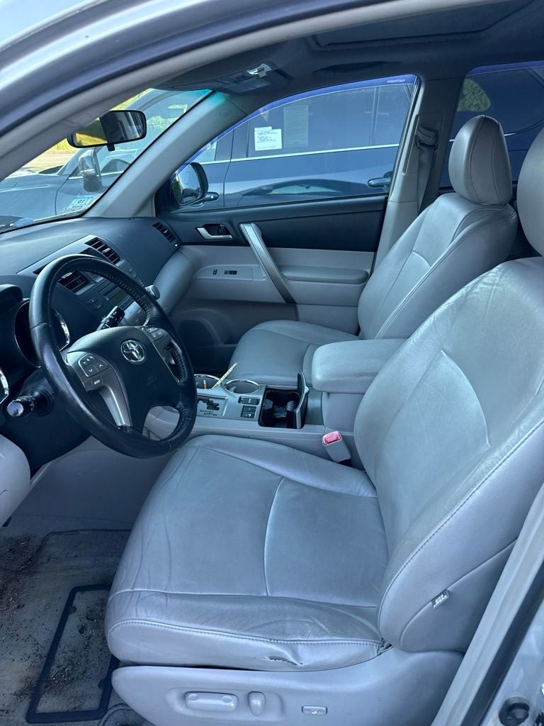 2010 Toyota Highlander SE