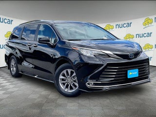 2023 Toyota Sienna XLE 7 Passenger