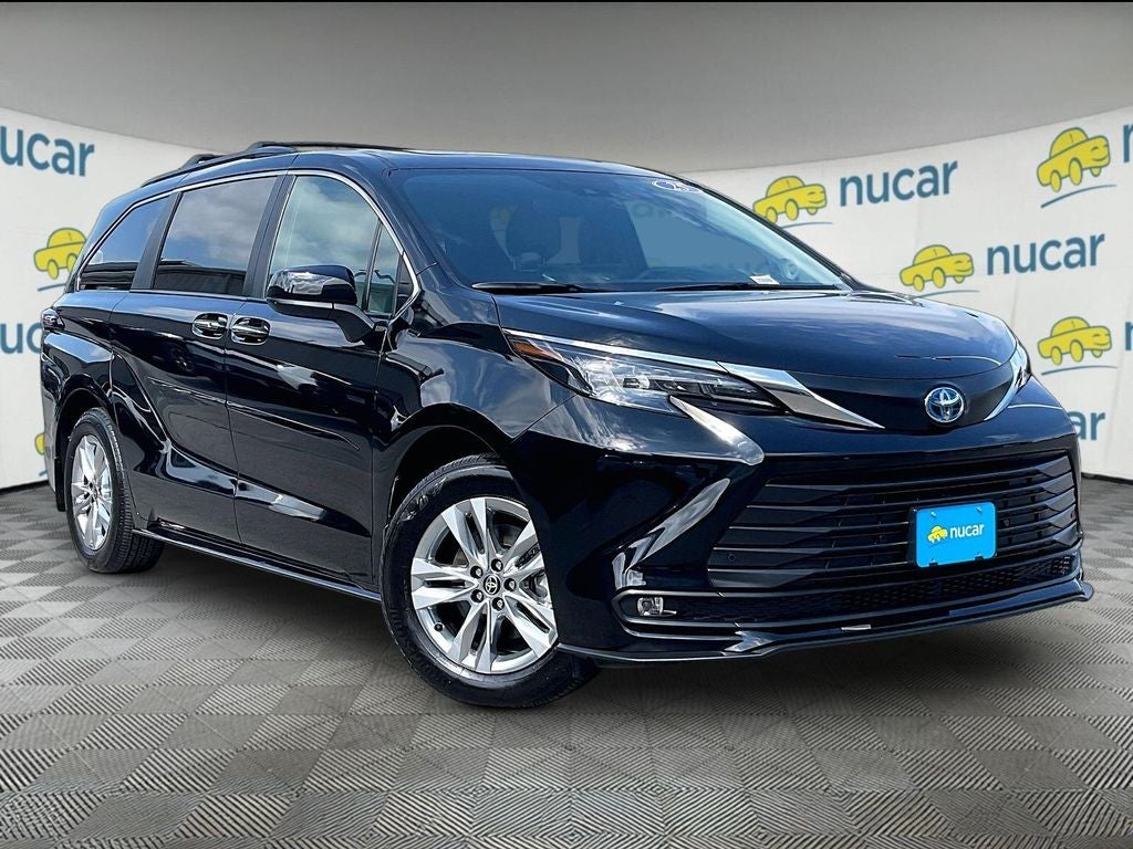 2025 Toyota Sienna XLE 7 Passenger