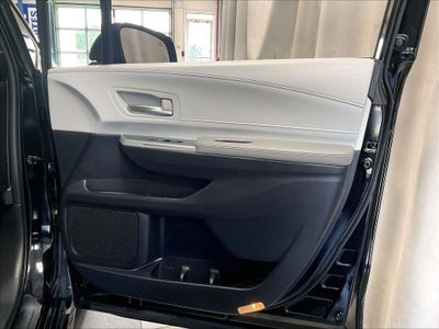 2025 Toyota Sienna XLE 7 Passenger