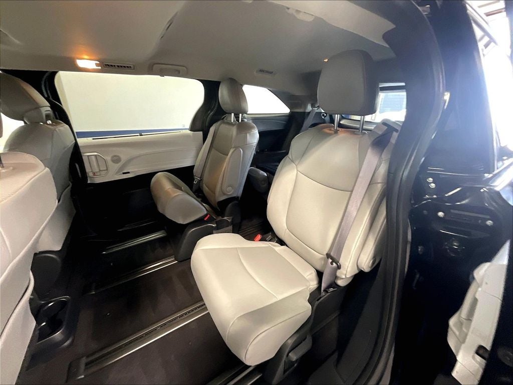2025 Toyota Sienna XLE 7 Passenger