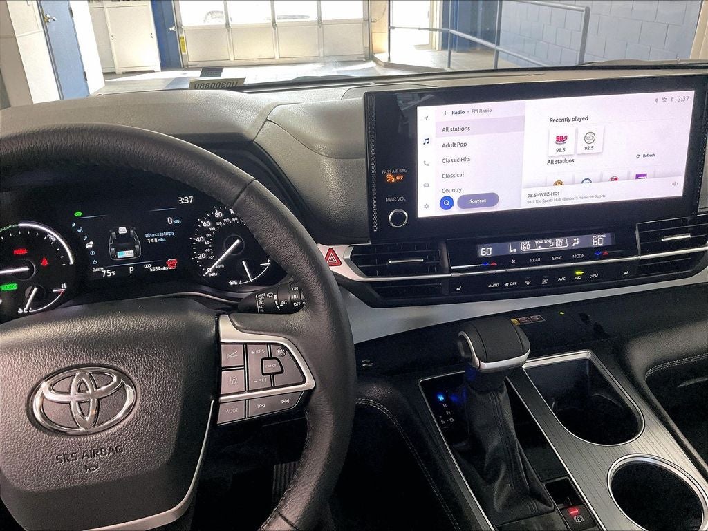 2025 Toyota Sienna XLE 7 Passenger
