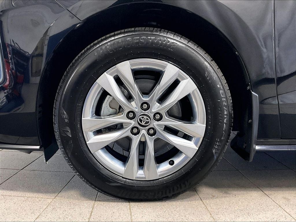 2025 Toyota Sienna XLE 7 Passenger