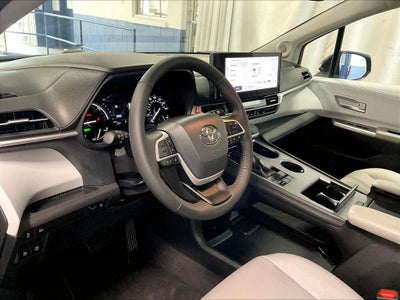 2025 Toyota Sienna XLE 7 Passenger
