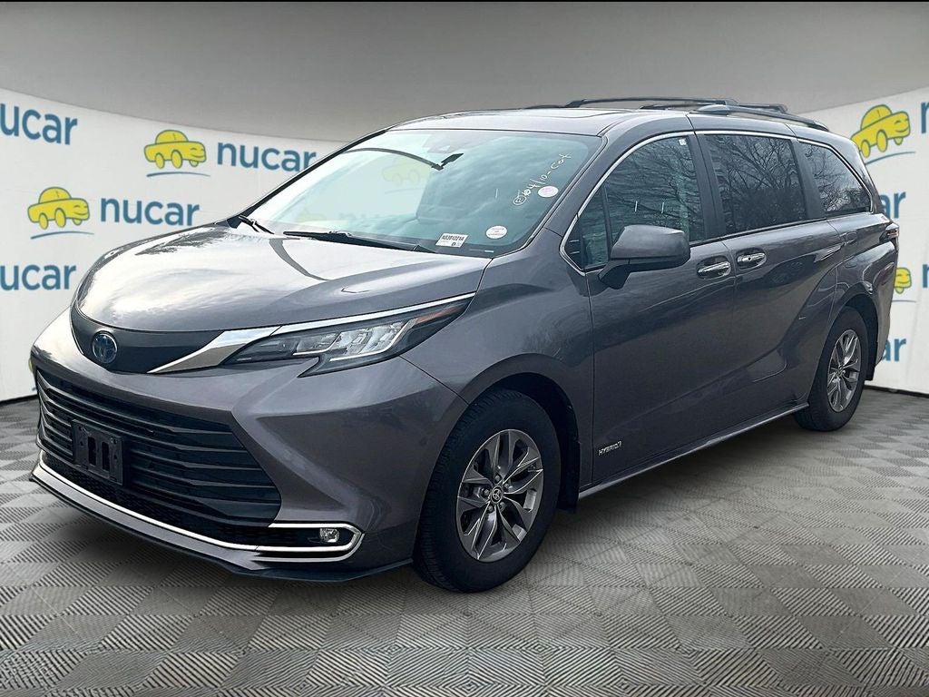 2021 Toyota Sienna XLE 7 Passenger