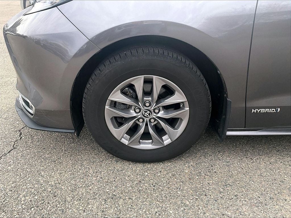2021 Toyota Sienna XLE 7 Passenger