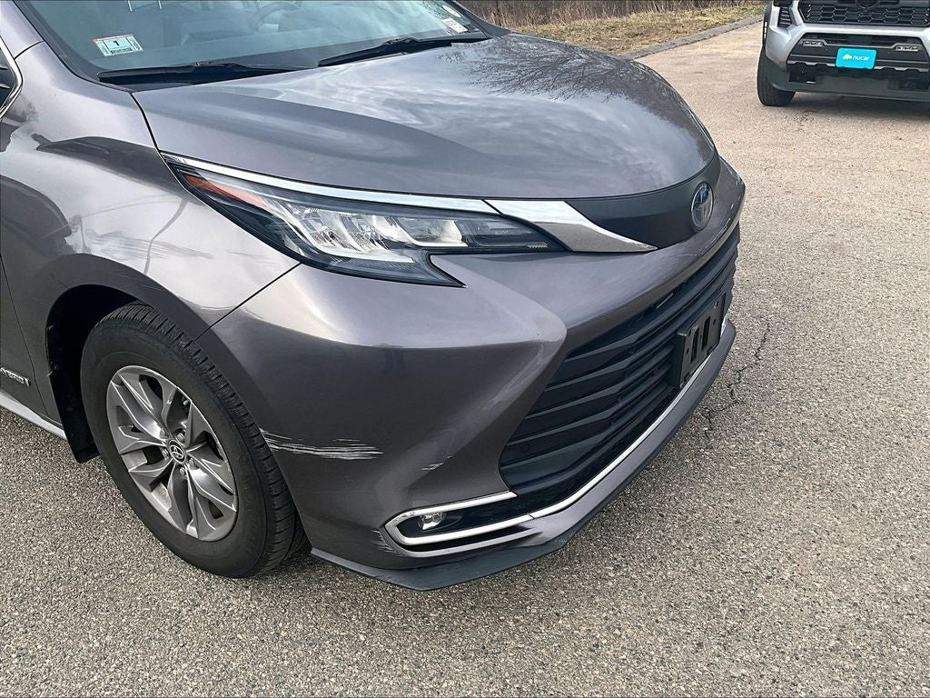 2021 Toyota Sienna XLE 7 Passenger