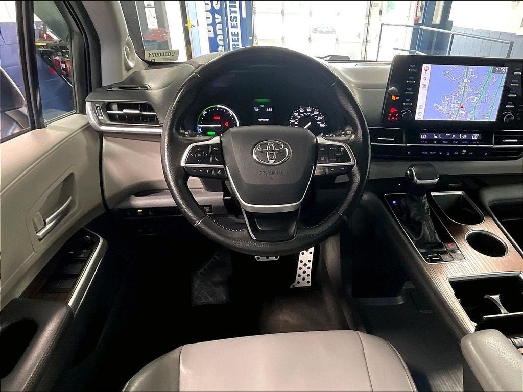 2021 Toyota Sienna XLE 7 Passenger