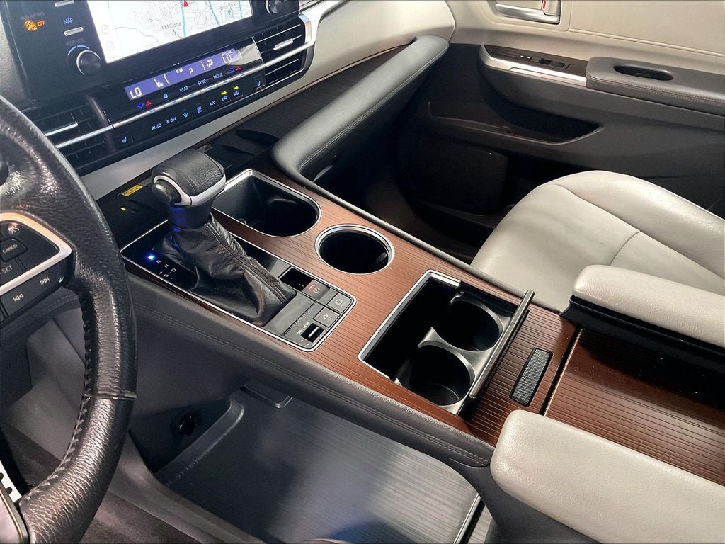 2021 Toyota Sienna XLE 7 Passenger