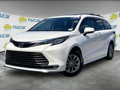 2021 Toyota Sienna XLE 7 Passenger