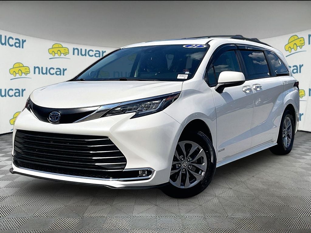 2021 Toyota Sienna XLE 7 Passenger