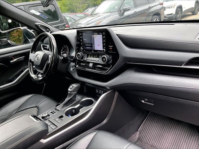 2022 Toyota Highlander XSE