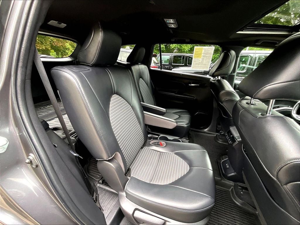 2022 Toyota Highlander XSE