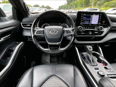 2022 Toyota Highlander XSE