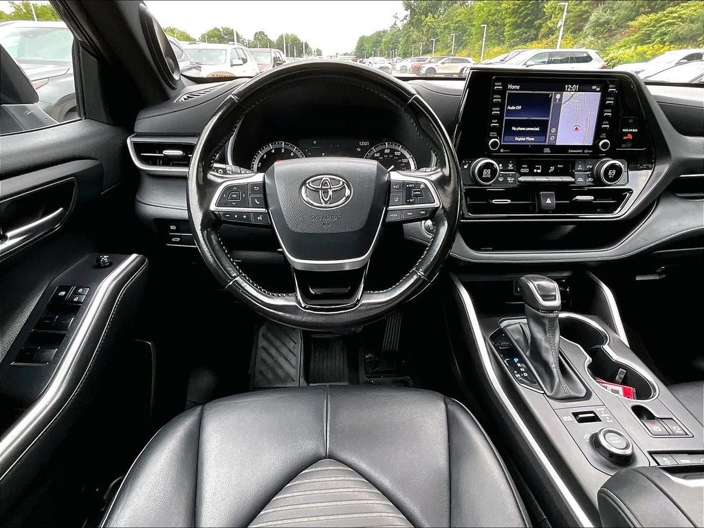 2022 Toyota Highlander XSE