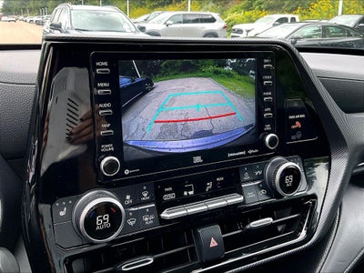 2022 Toyota Highlander XSE
