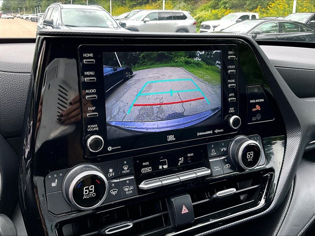 2022 Toyota Highlander XSE