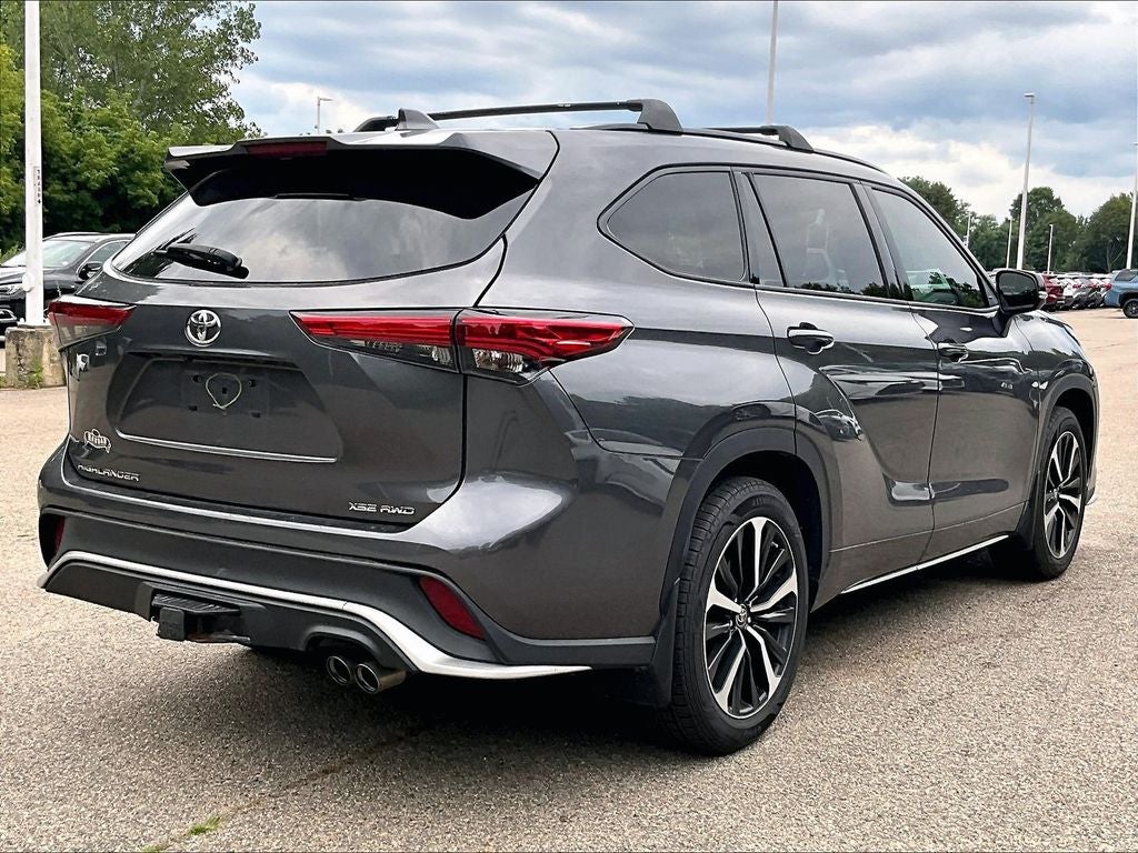 2022 Toyota Highlander XSE