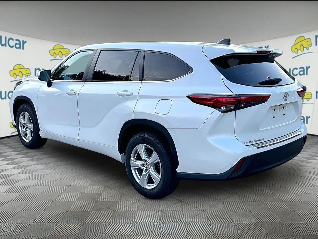 2023 Toyota Highlander L