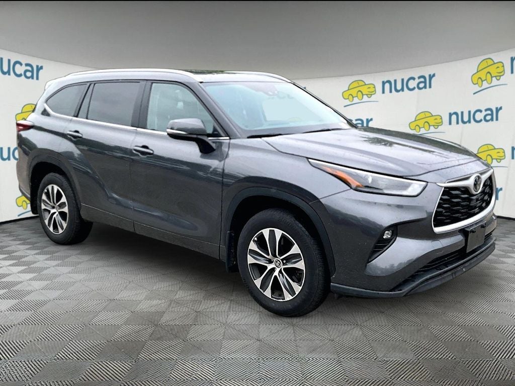 2025 Toyota Highlander XLE