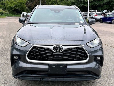 2025 Toyota Highlander XLE